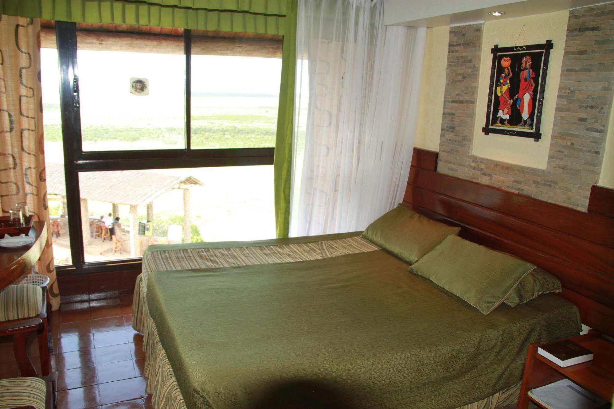 Voi Safari Lodge Exterior photo